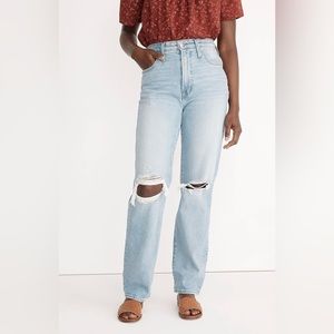 Madewell 23 Curvy Perfect Vintage Straight Jean in Danby Wash: Ripped